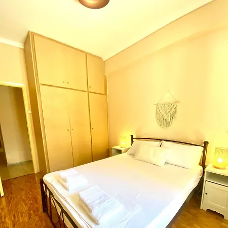 Apartment Dionysios *